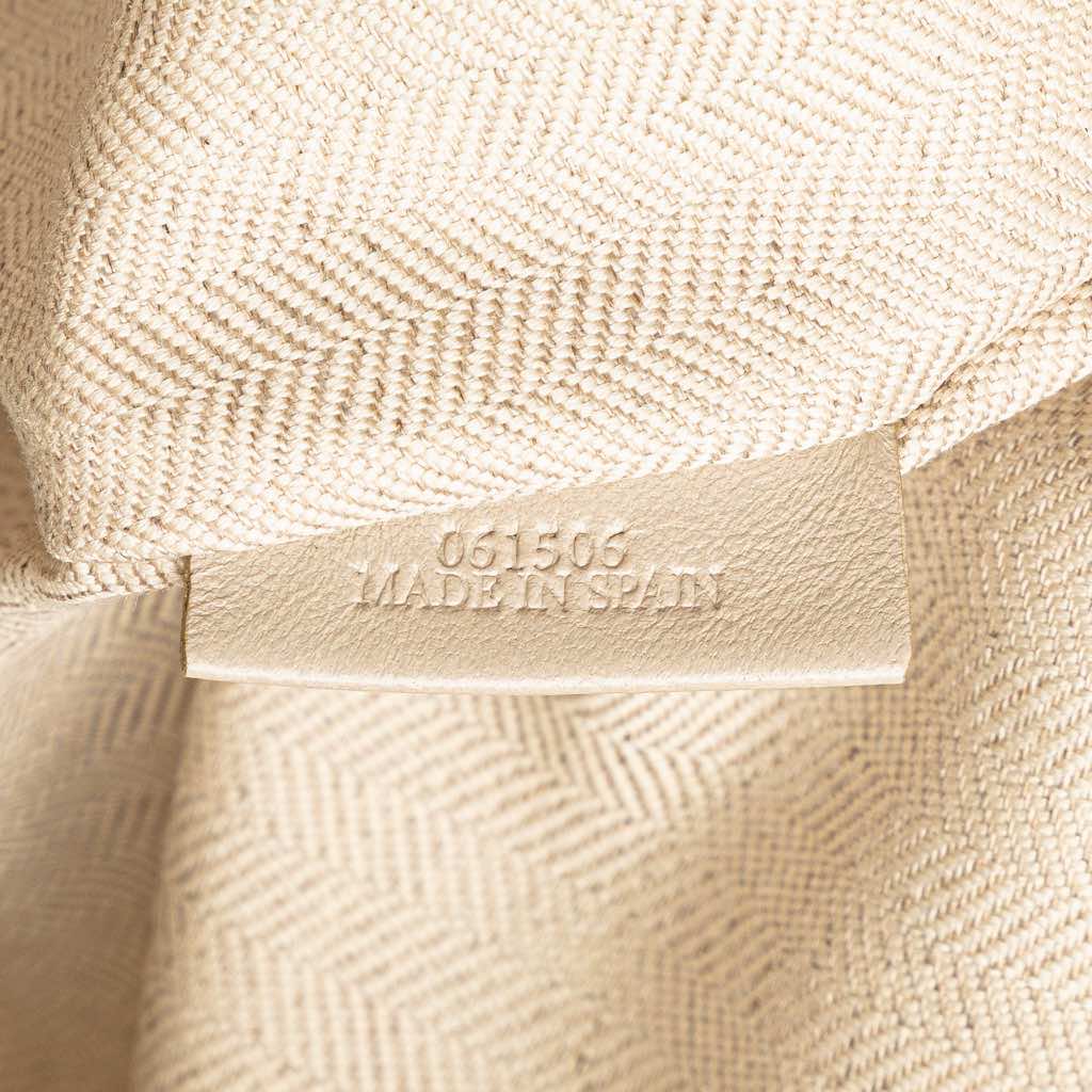 Loewe Extra Large Canvas and Cut Out Leather Amazona 75 - Detail 1