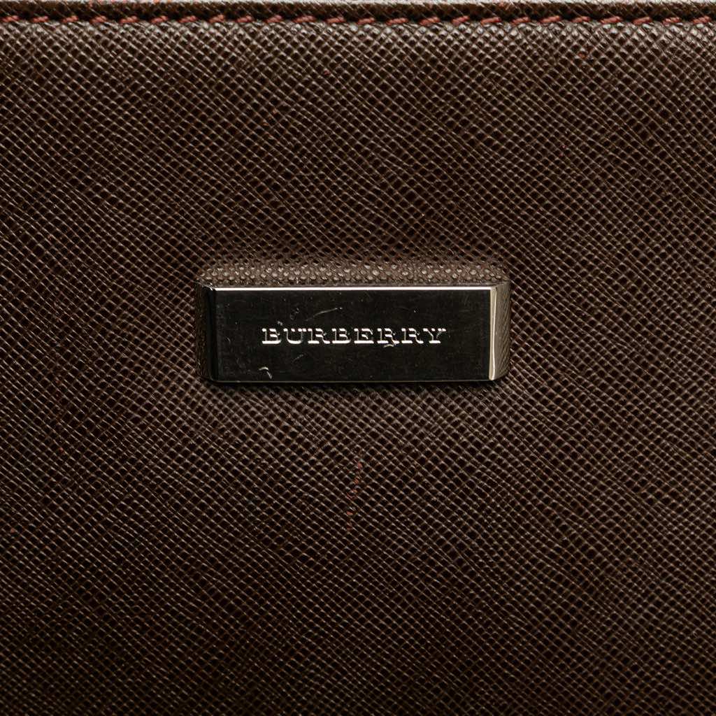 Burberry Leather Clutch - Detail 1