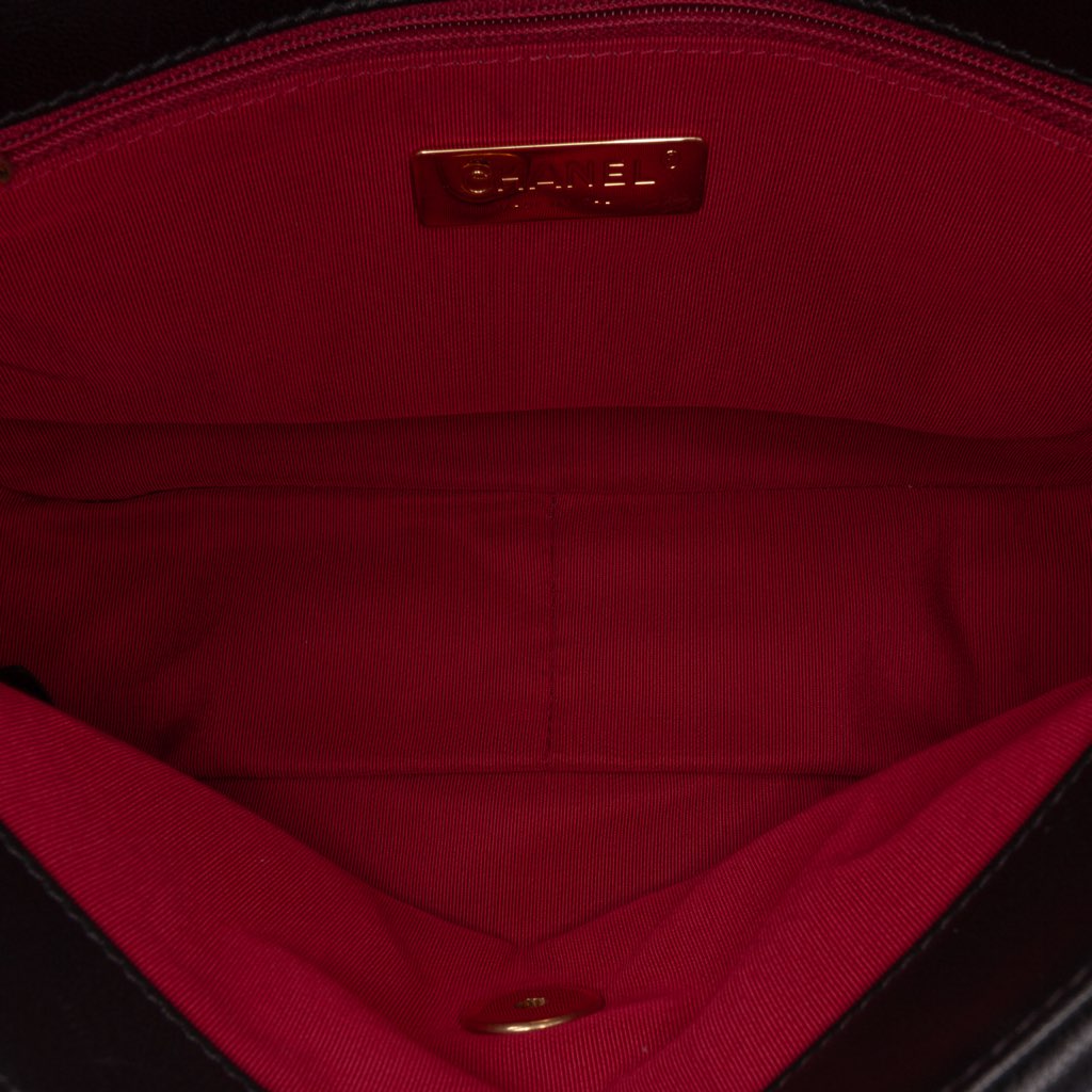 Chanel Medium Lambskin 19 Flap - 4