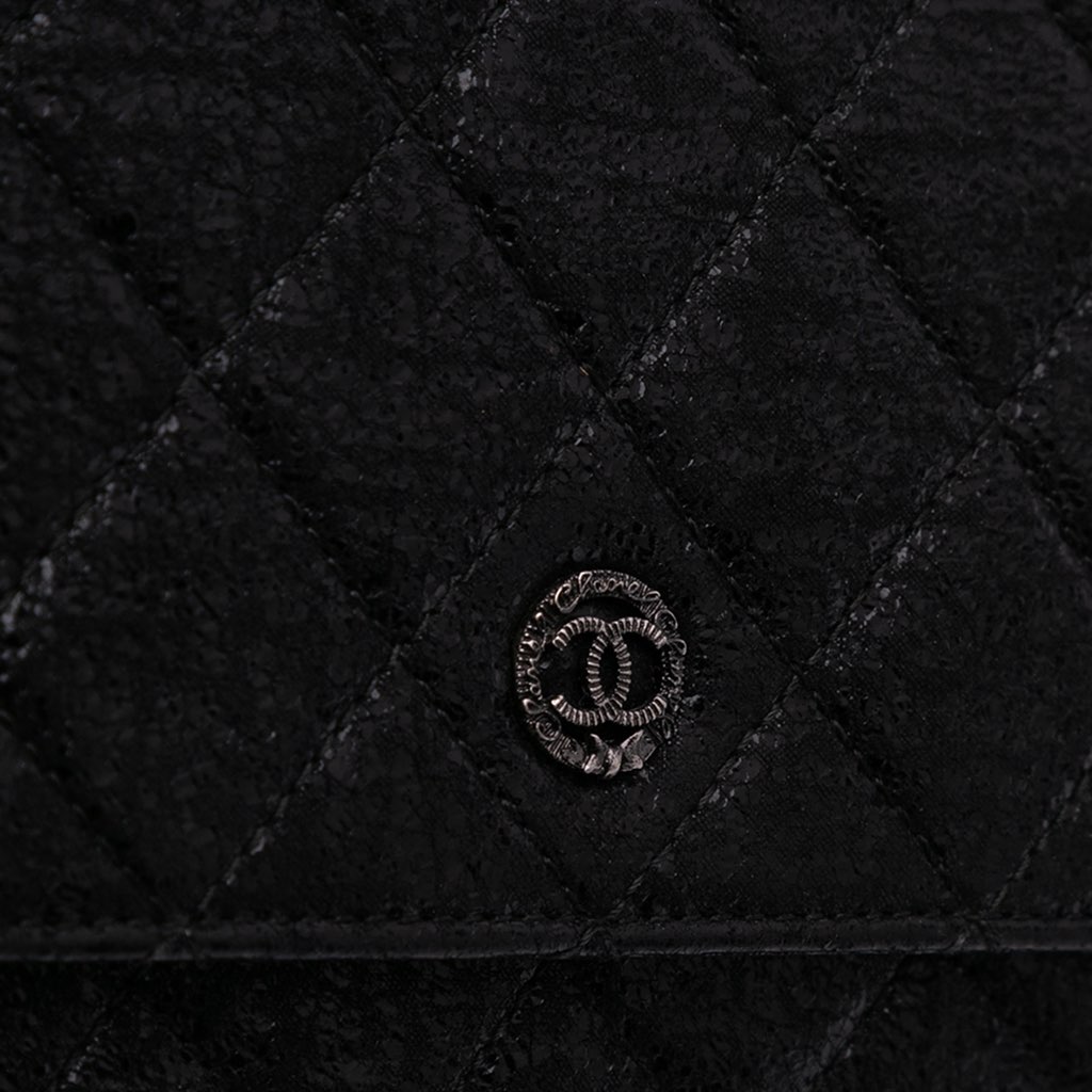 Chanel CC Quilted Crinkled Patent Wallet On Chain - Image 11