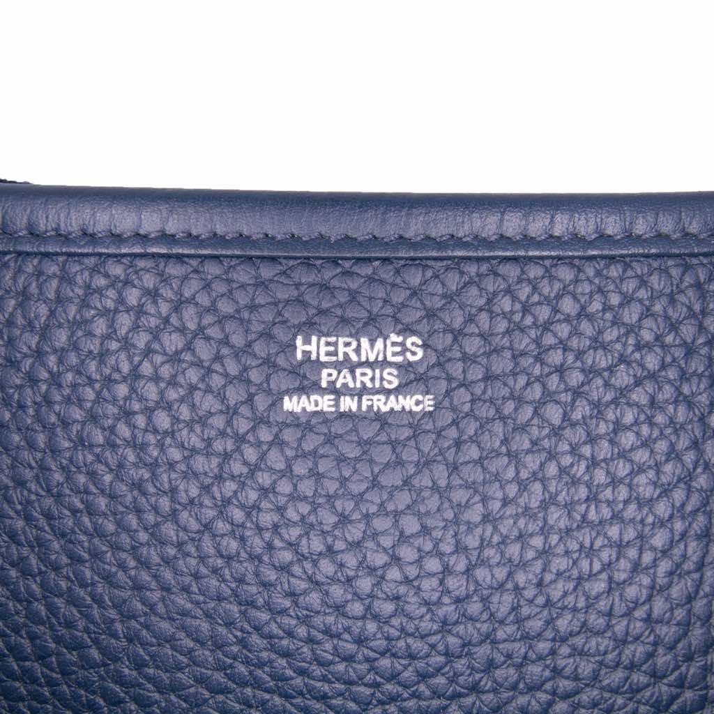 Hermès Clemence Evelyne III 33 - Side view