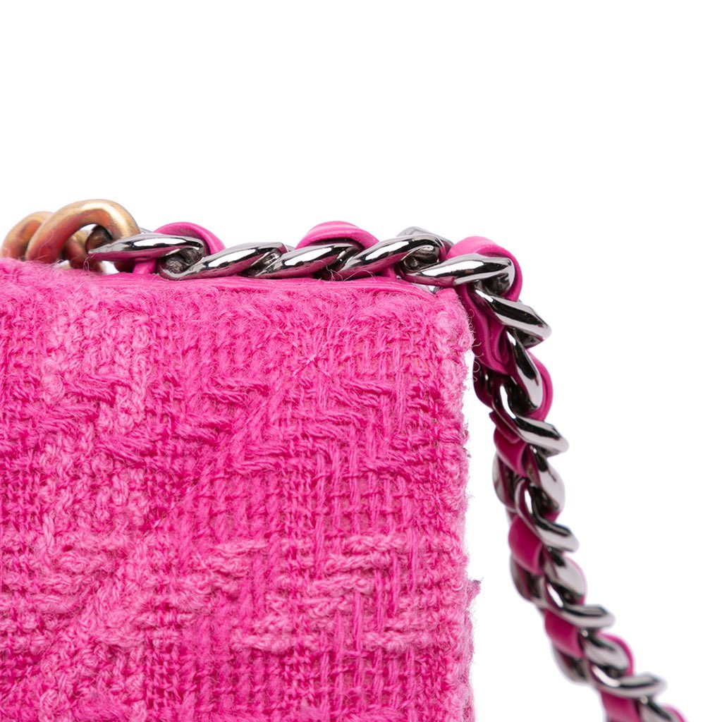 Chanel Tweed 19 Wallet On Chain - Image 13