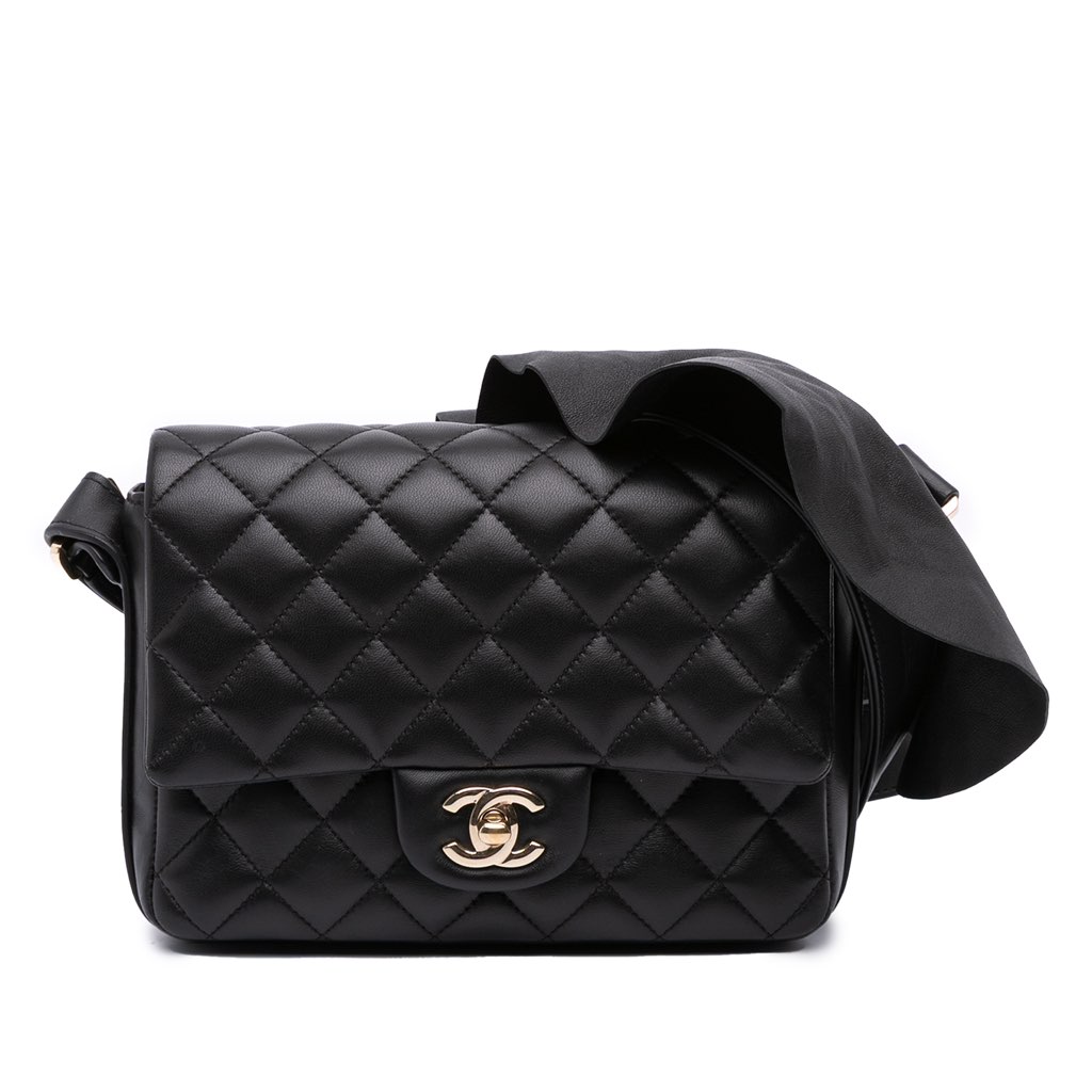 Chanel Quilted Calfskin Bolero de Chanel Flap