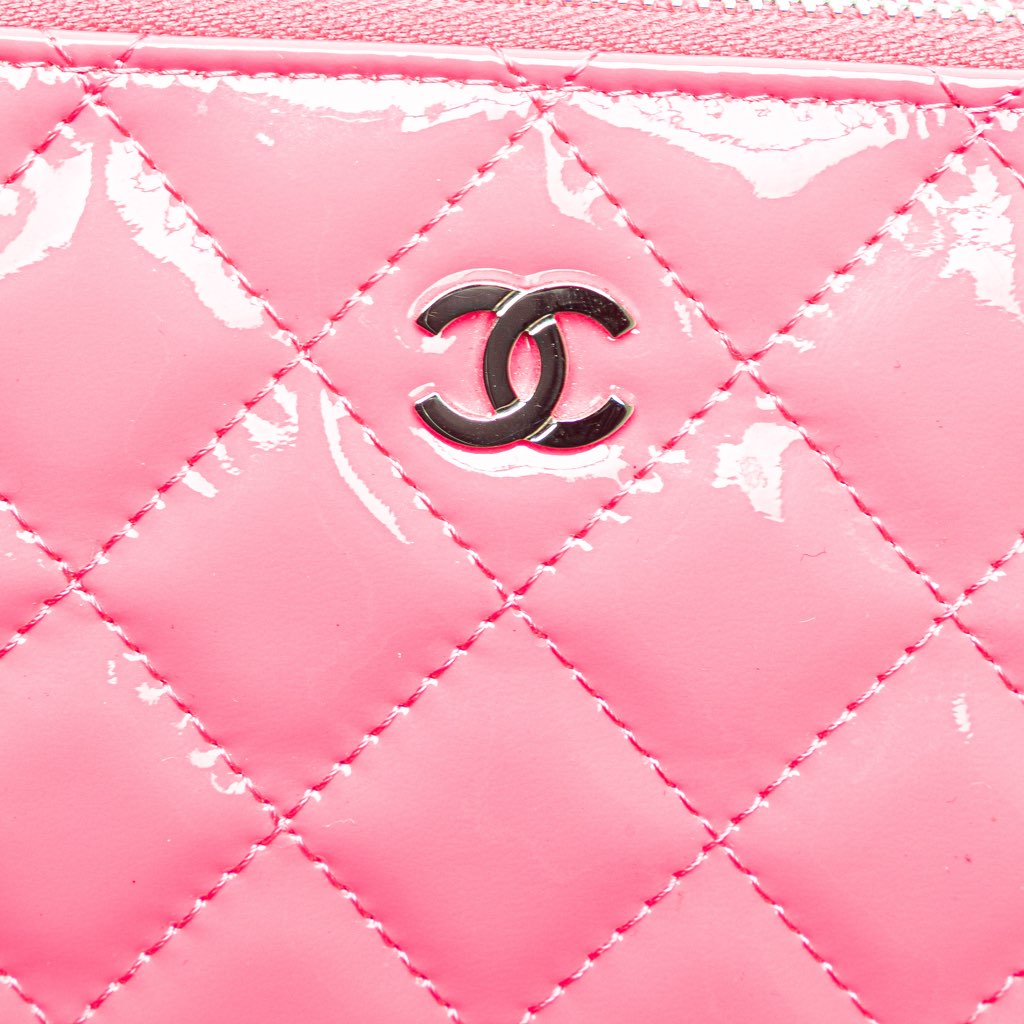 Chanel Bicolor Patent Double Zip Wallet on Chain - Image 11