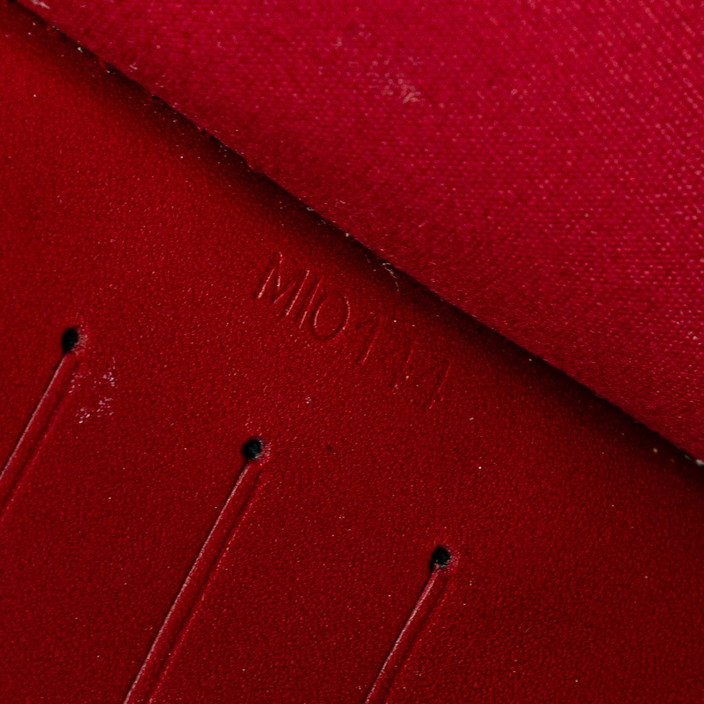 Louis Vuitton Monogram Vernis Ana - Detail 1