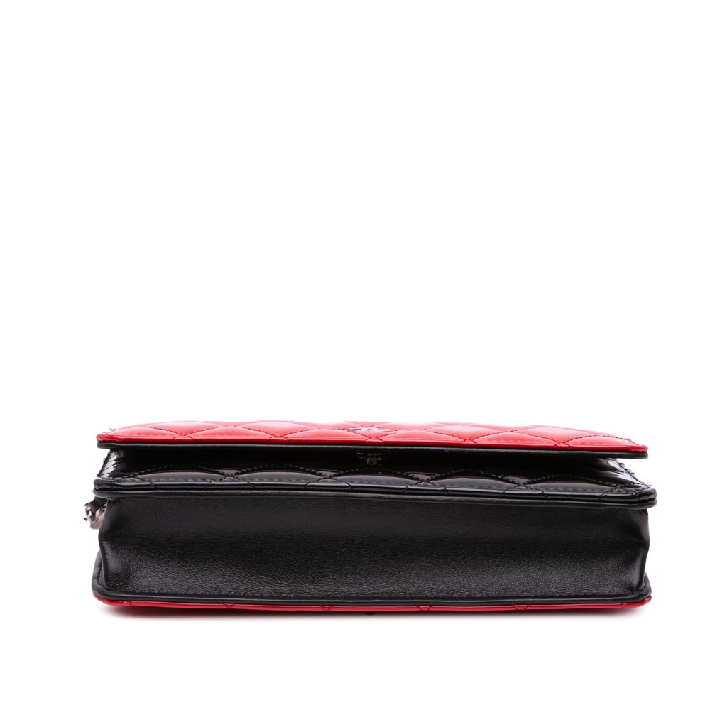 Chanel CC Bicolor Quilted Patent Wallet on Chain - 3