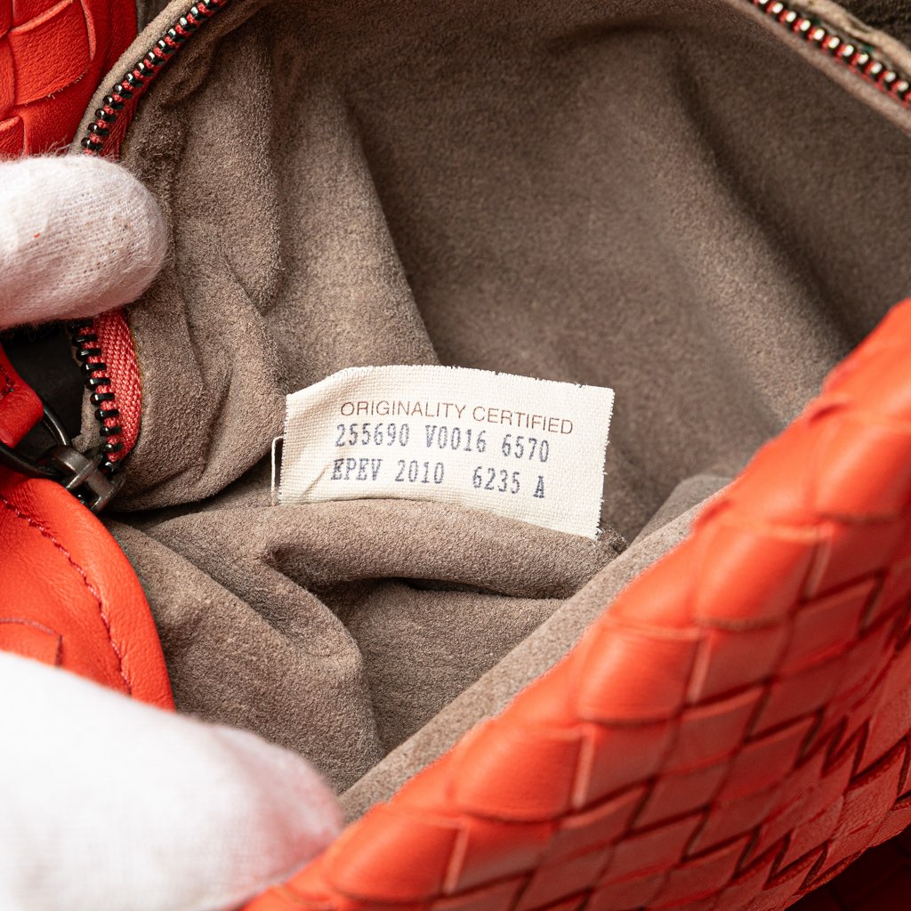 Bottega Veneta Nappa Intrecciato Bucket Bag - Detail 2