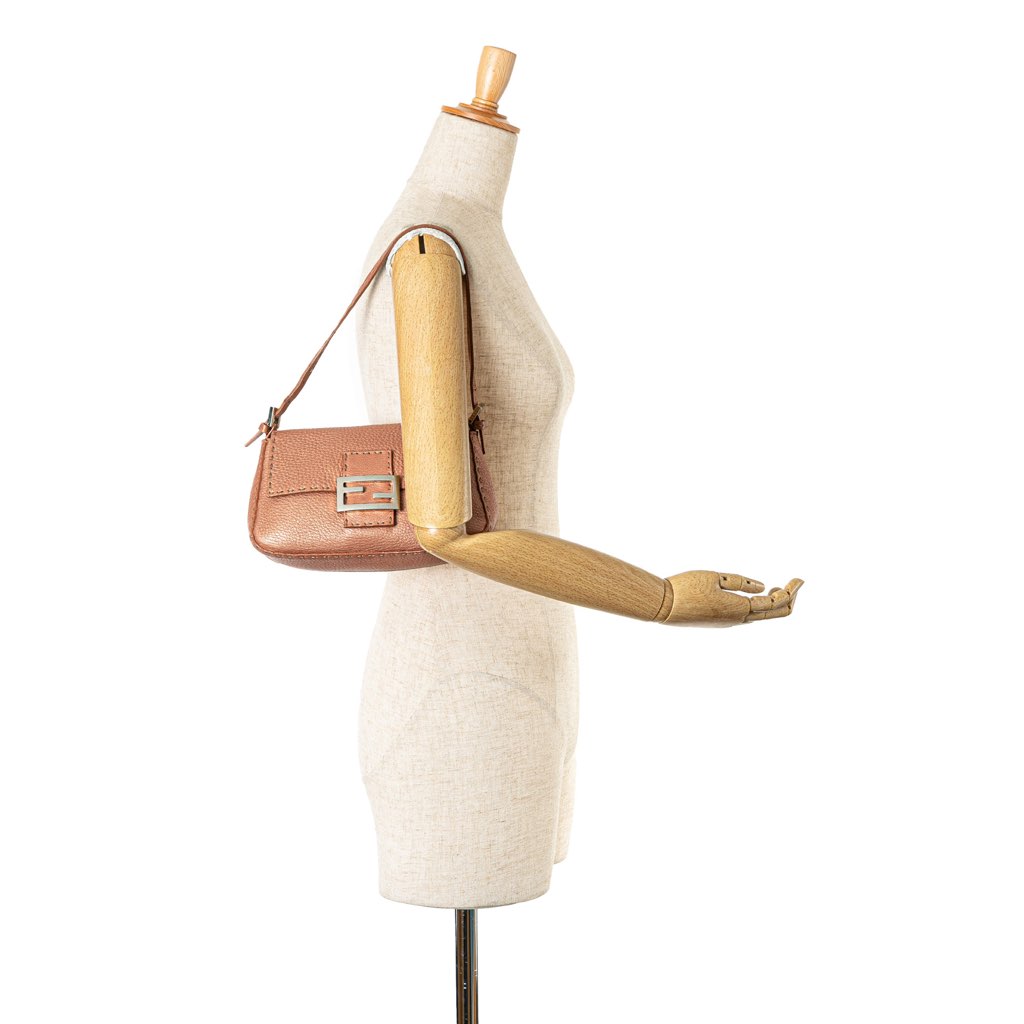 Fendi Leather Selleria Baguette - Image 12
