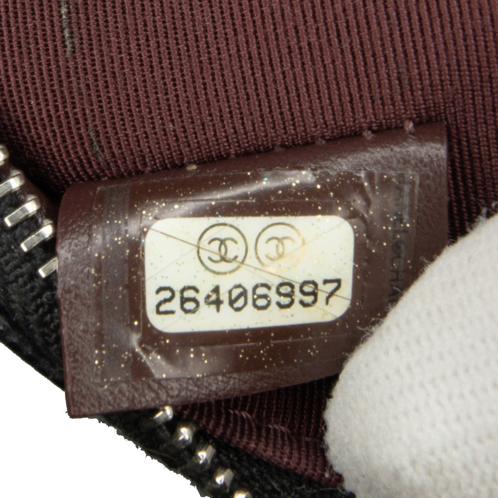 Chanel CC Quilted Caviar Round Clutch With Chain - Image 10