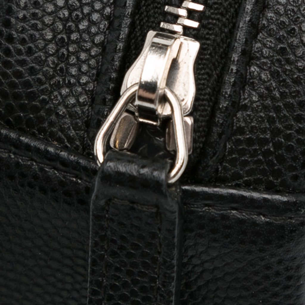 Chanel CC Quilted Caviar Round Clutch With Chain - Image 11