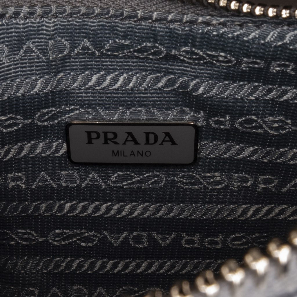 Prada Tessuto Re-Edition 2005 - Detail 2