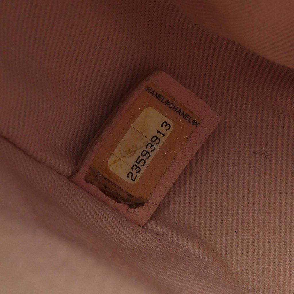 Chanel Medium Caviar Paris Cuba Thread Around Flap - Detail 2