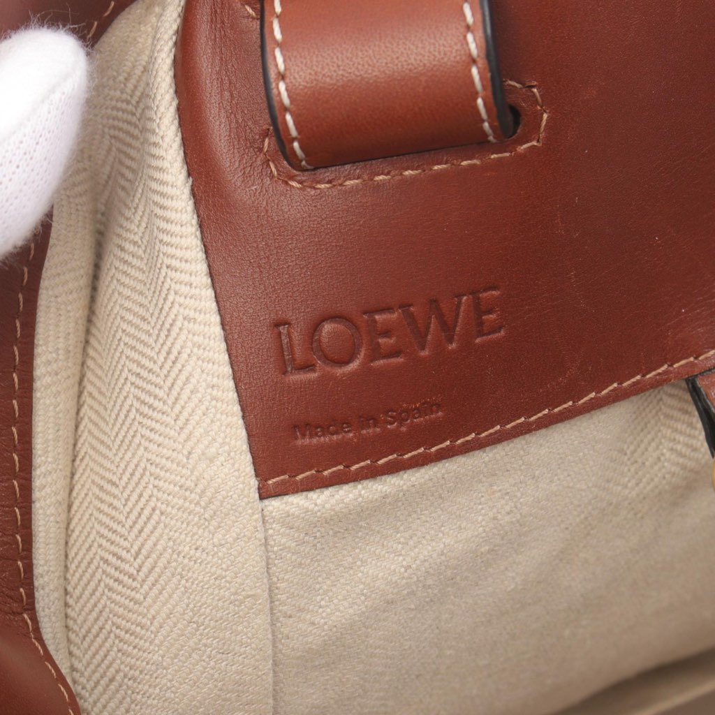 Loewe Medium Soft Grained Calfskin Hammock - Detail 1
