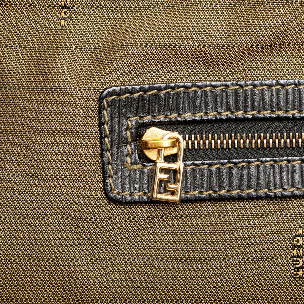 Fendi Zucca Canvas Tote - Detail 2