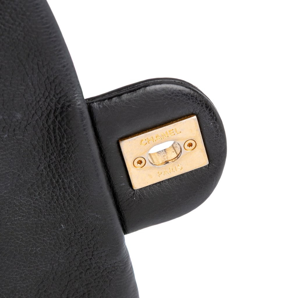 Chanel CC Chevron Calfskin Round Flap Satchel - Detail 2