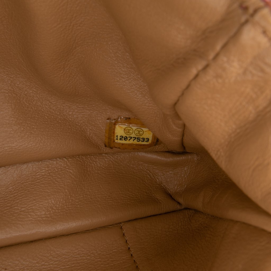 Chanel Classic Lambskin East West Single Flap - Detail 1