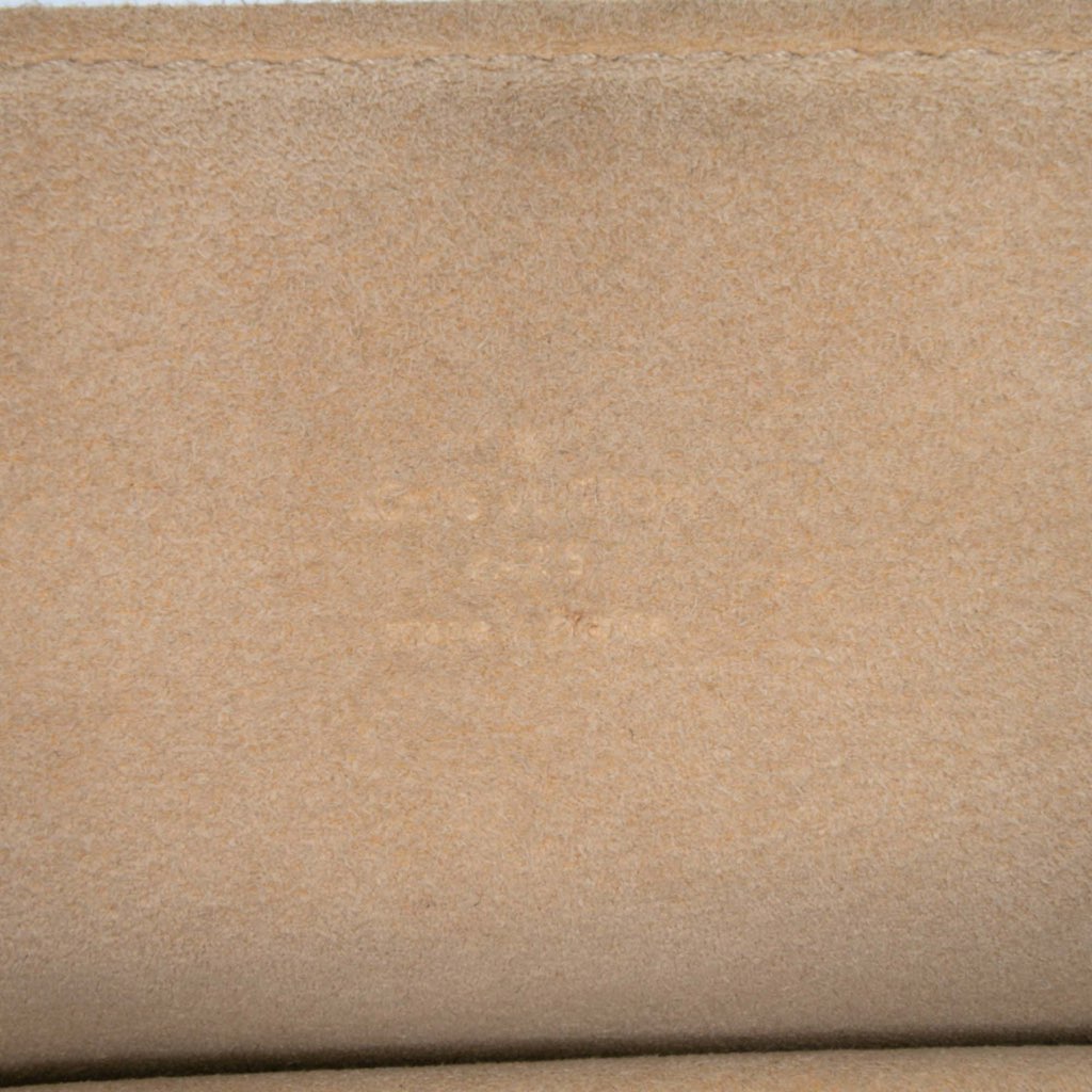 Louis Vuitton Monogram Beverly GM - Side view