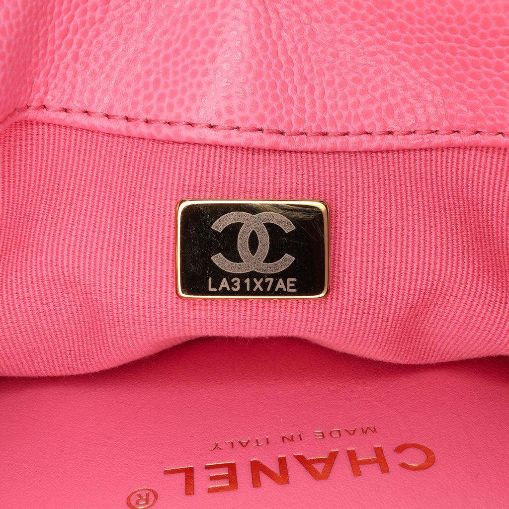 Chanel Mini CC Quilted Caviar Messenger Flap - Detail 1
