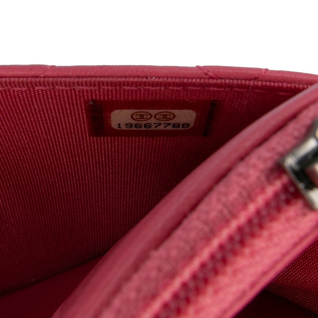 Chanel Lambskin Boy Wallet On Chain - Detail 1