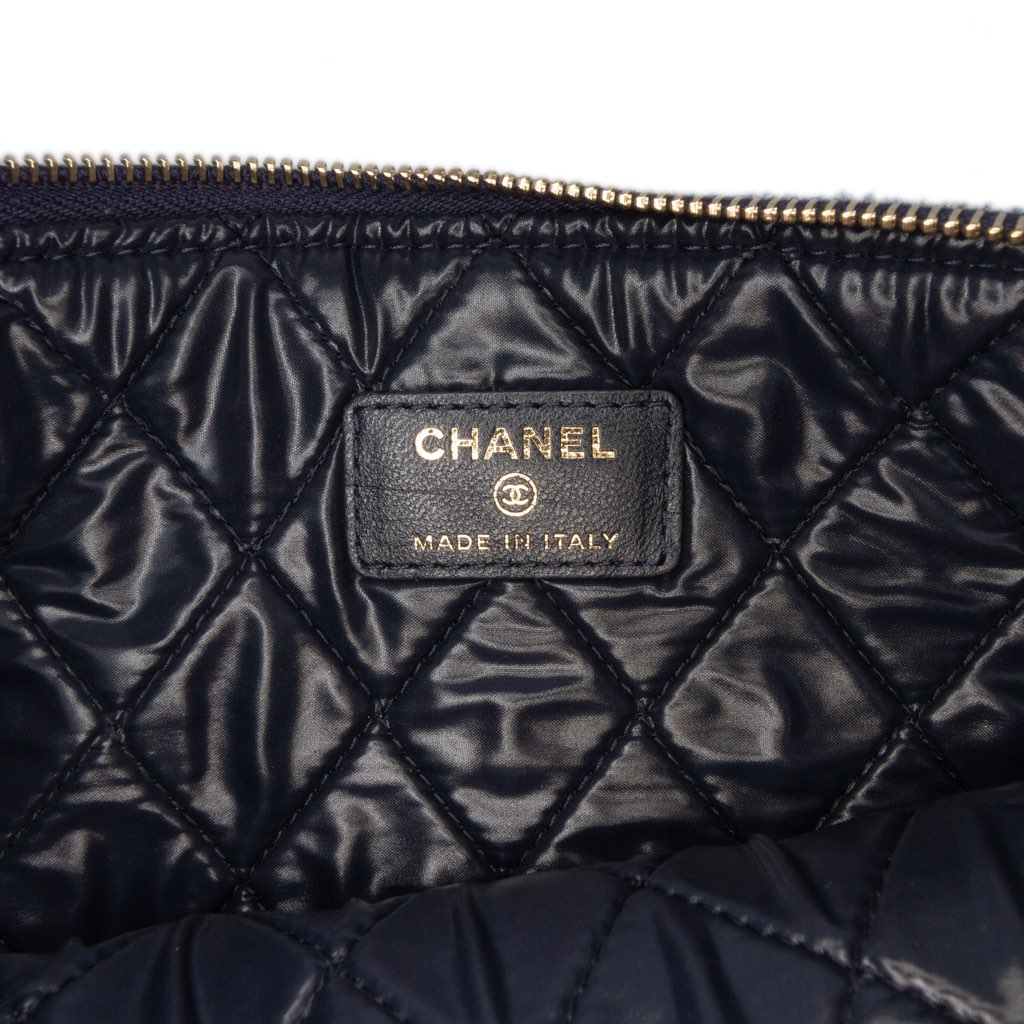 Chanel Medium CC Quilted Velvet O Case Clutch - 5