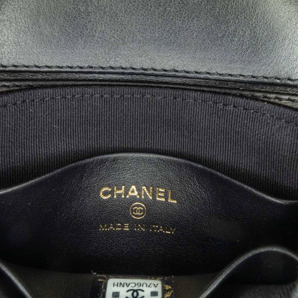 Chanel Mini CC Quilted Patent Leather Top Handle Clutch with Chain - 5