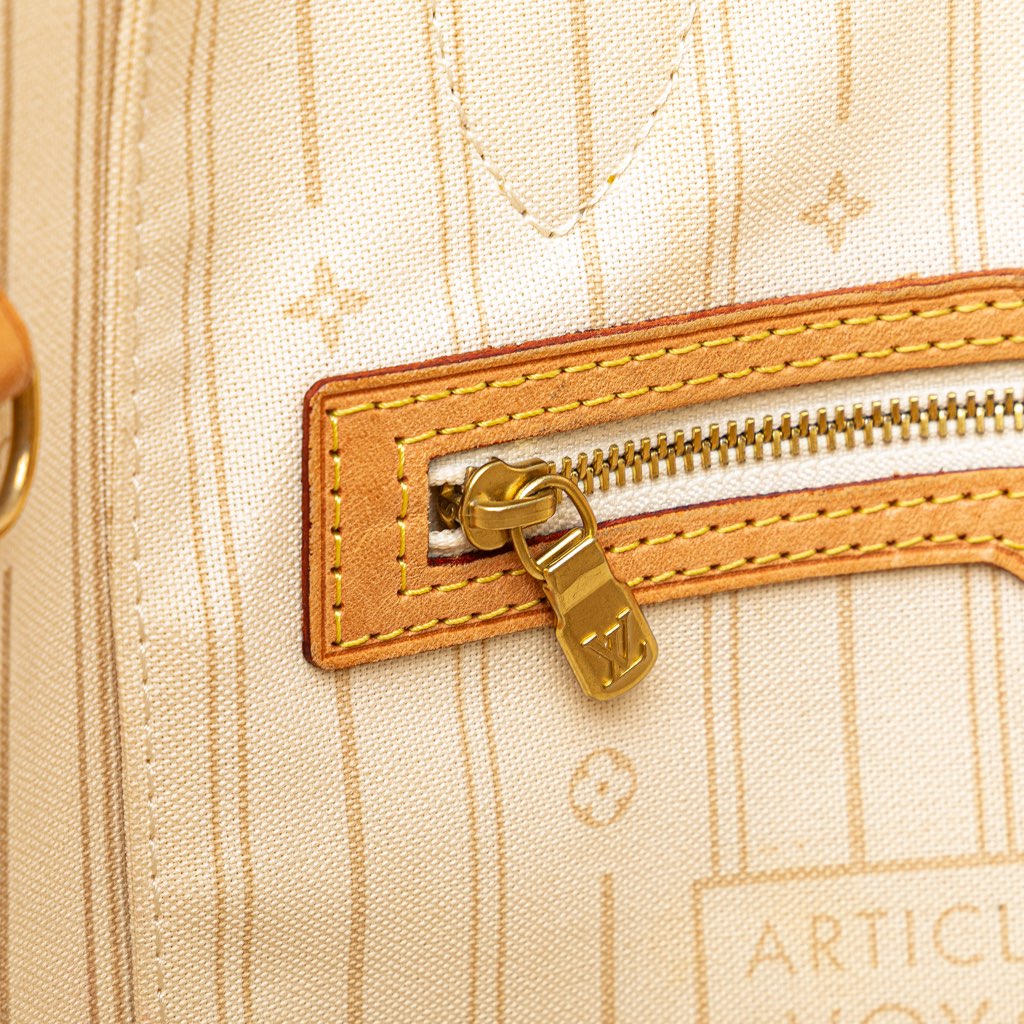 Louis Vuitton Damier Azur Neverfull MM - Side view