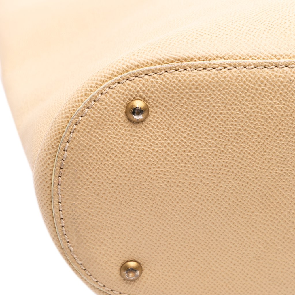 Chanel Grained Calfskin Tortoise Top Handle Tote - Detail 2
