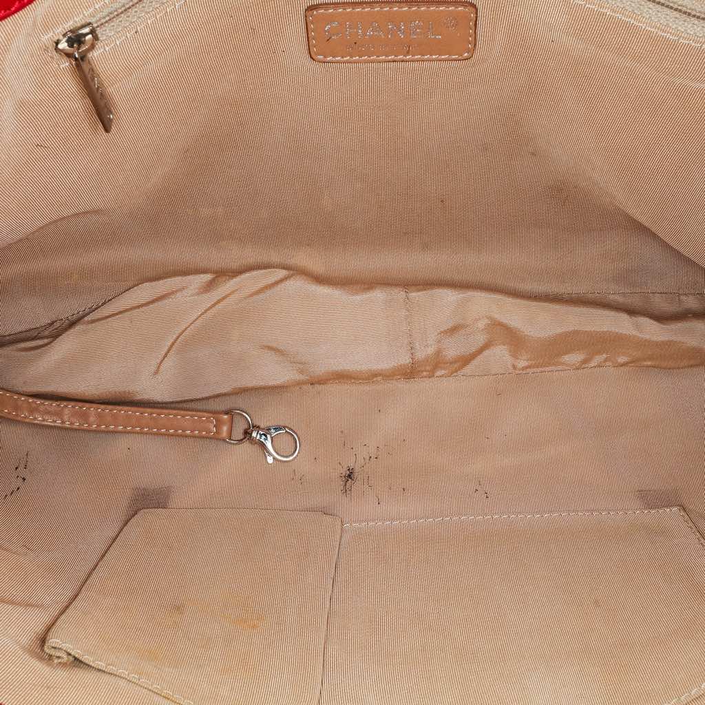 Chanel Quilted Caviar Expandable Zip Tote - 4