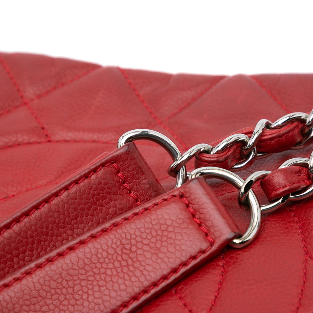 Chanel Quilted Caviar Expandable Zip Tote - Image 10