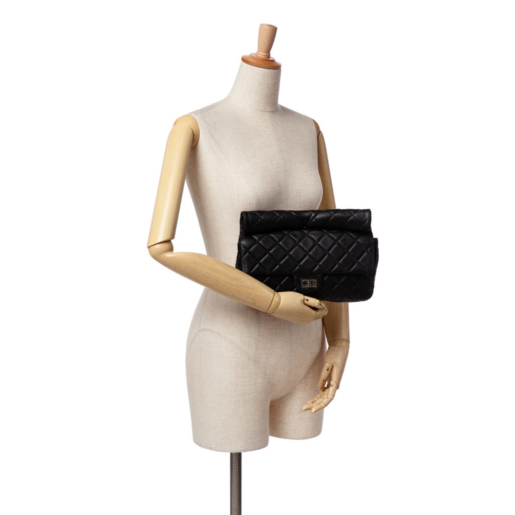 Chanel Reissue 2.55 Metallic Lambskin Roll Clutch - Image 12