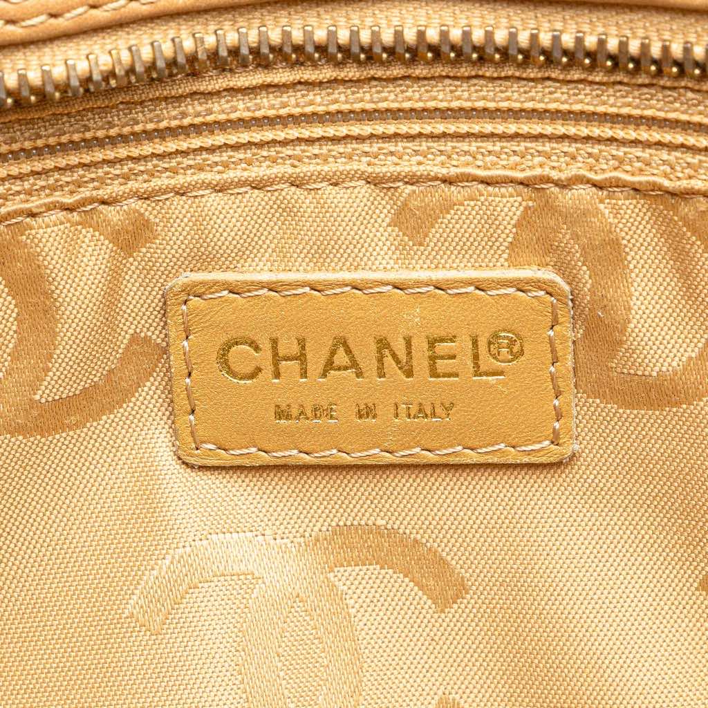 Chanel CC Lambskin Wild Stitch Handbag - 5