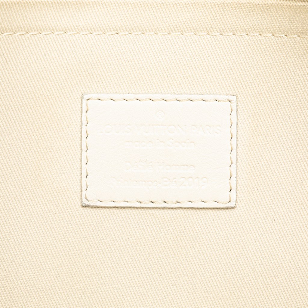 Louis Vuitton Monogram Taurillon A4 Pouch - Side view