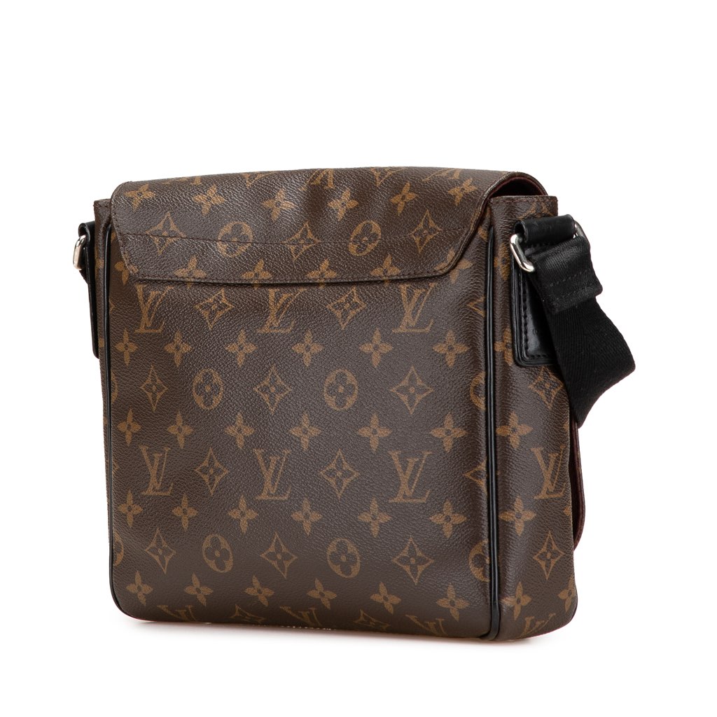 Louis Vuitton Monogram Macassar District PM - 2
