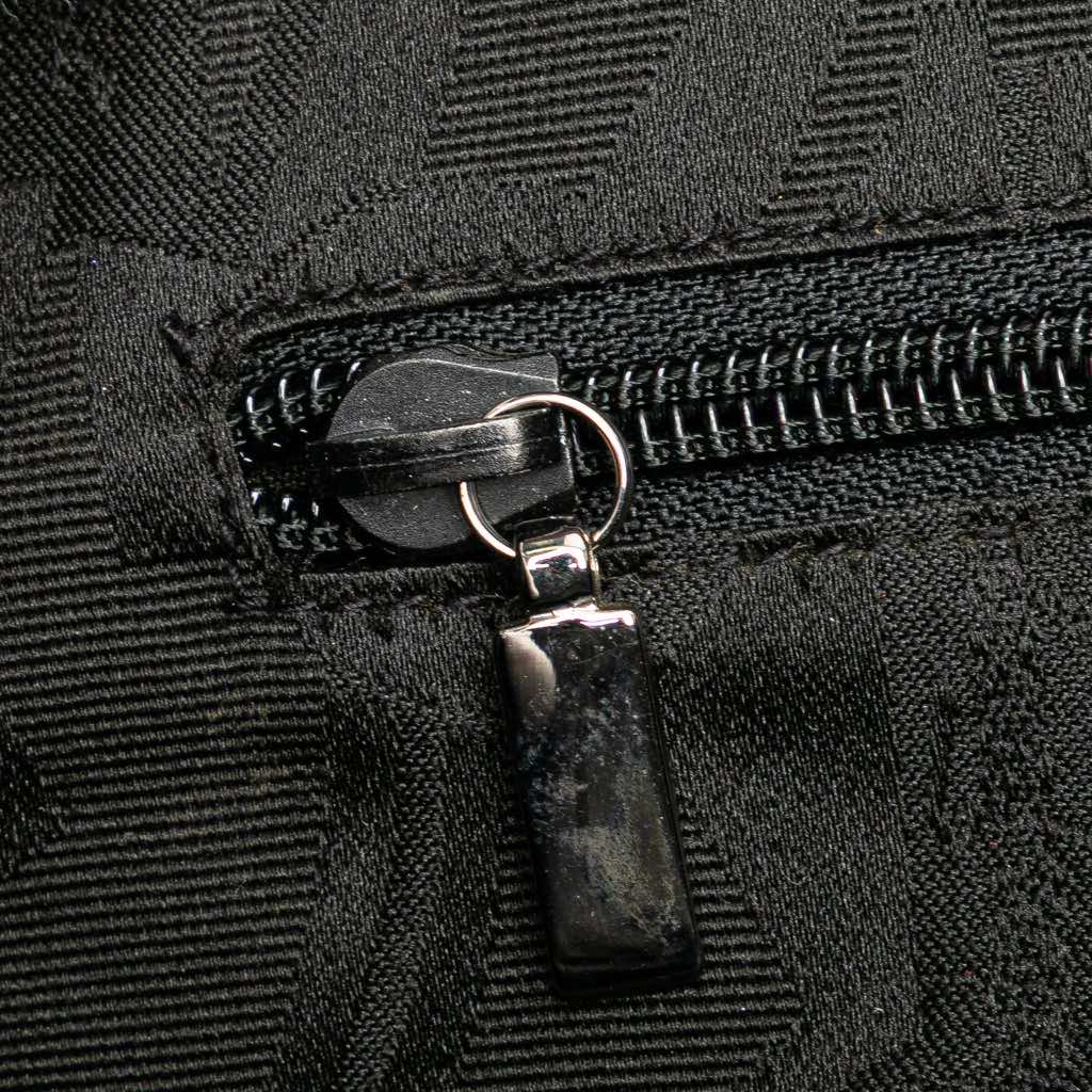 Salvatore Ferragamo Nylon Grosgrain Vara Chain Tote - Detail 1