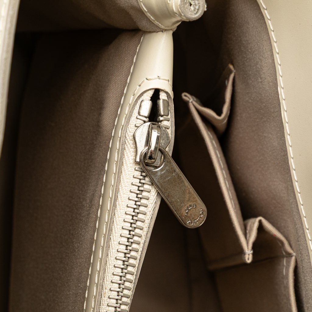 Louis Vuitton Epi Passy PM - Image 10