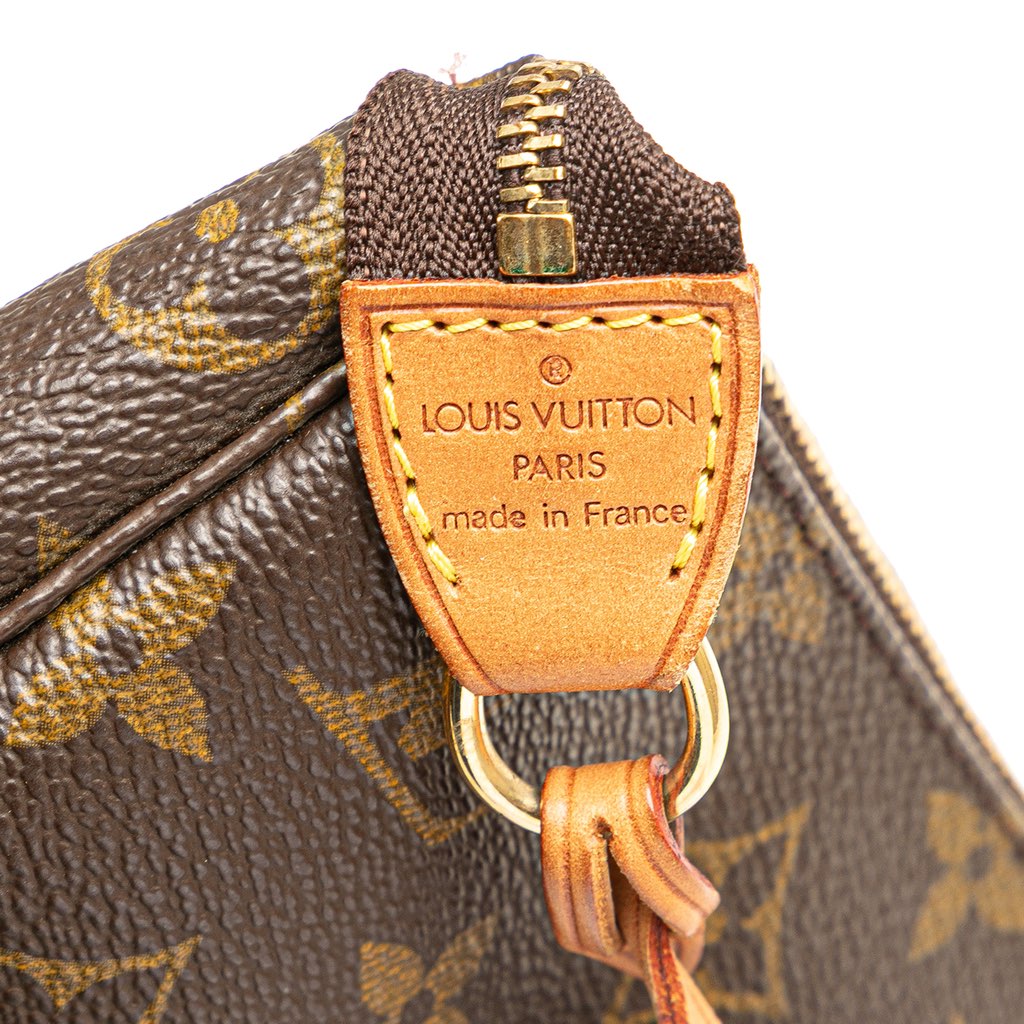 Louis Vuitton Monogram Pochette Accessoires - Detail 1