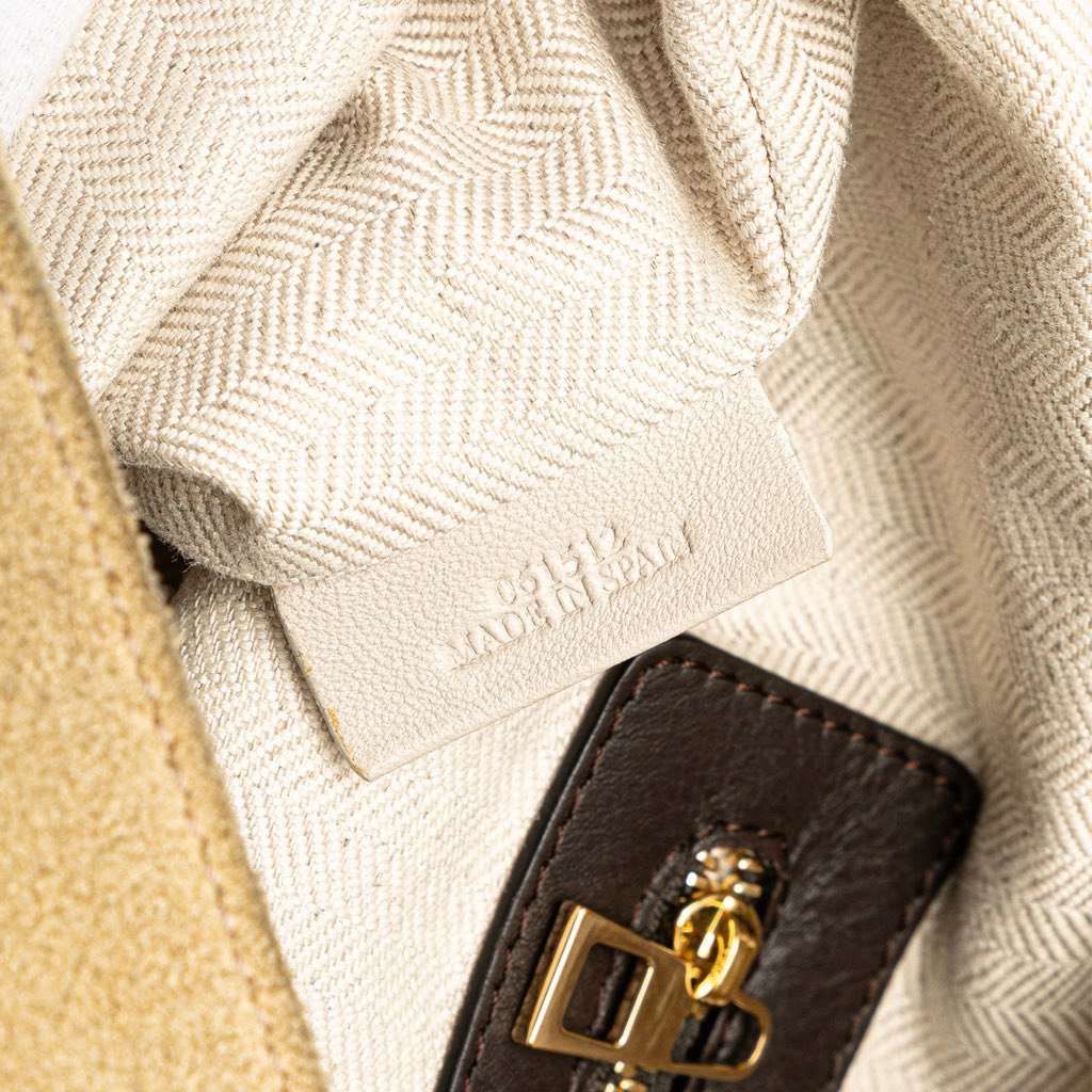 Loewe Small Suede Flamenco Knot Hobo - Detail 1