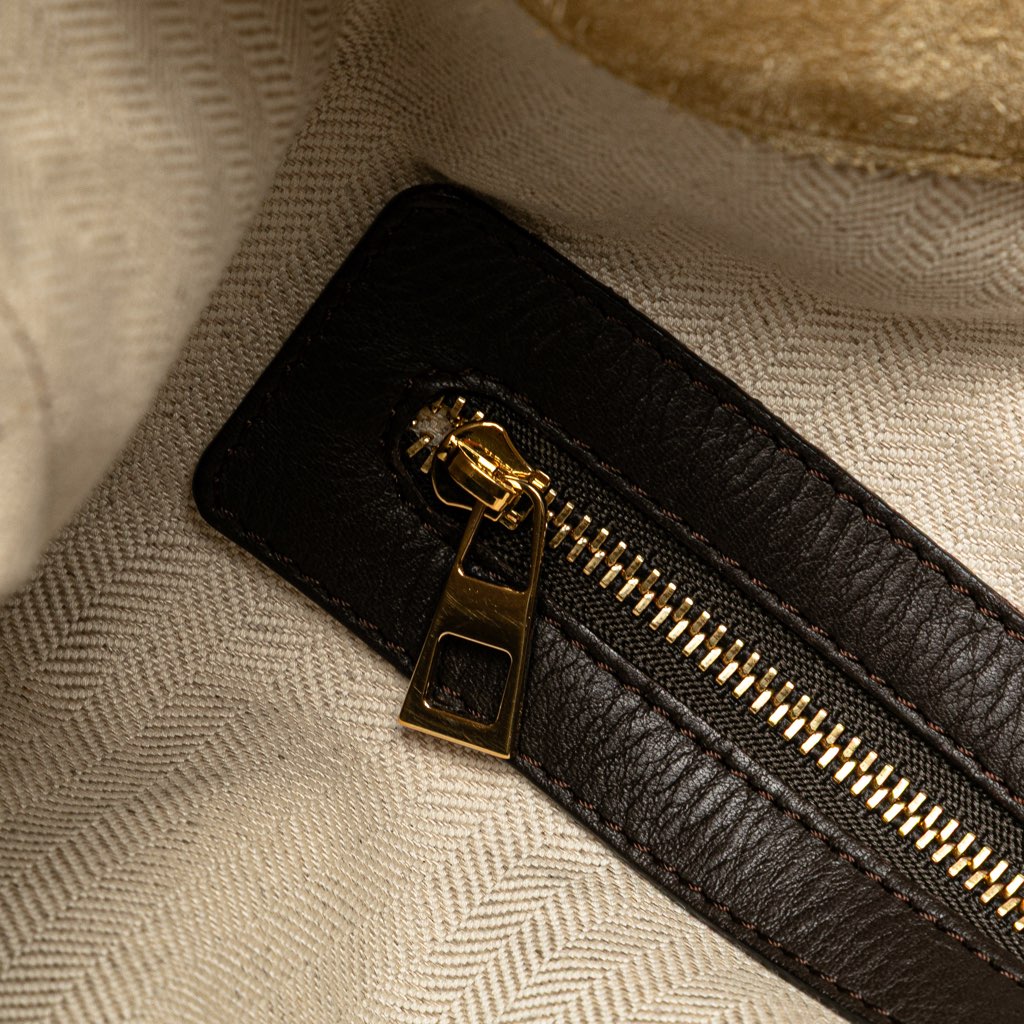 Loewe Small Suede Flamenco Knot Hobo - Detail 2