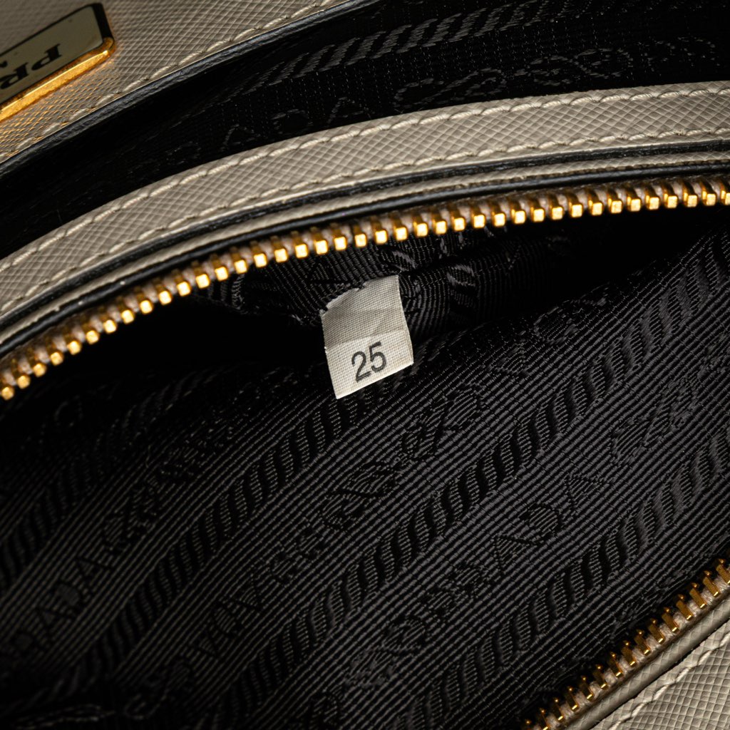 Prada Medium Bicolor Saffiano Lux Galleria Double Zip Satchel - Detail 2