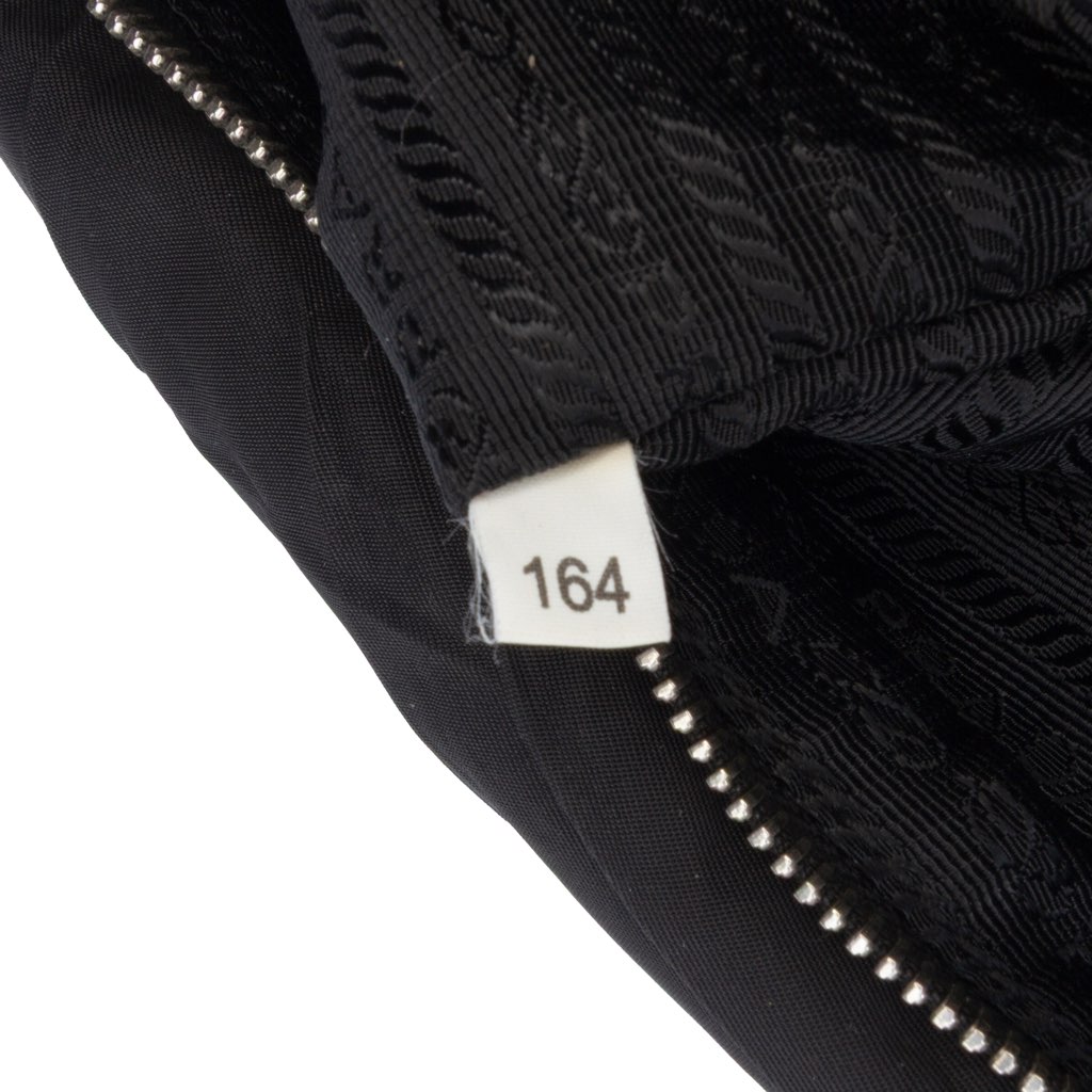 Prada Quilted Tessuto Messenger Bag - Detail 1