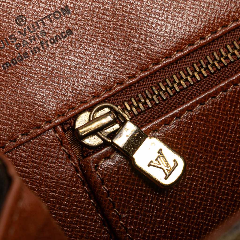 Louis Vuitton Monogram Pochette Dame GM - Detail 2
