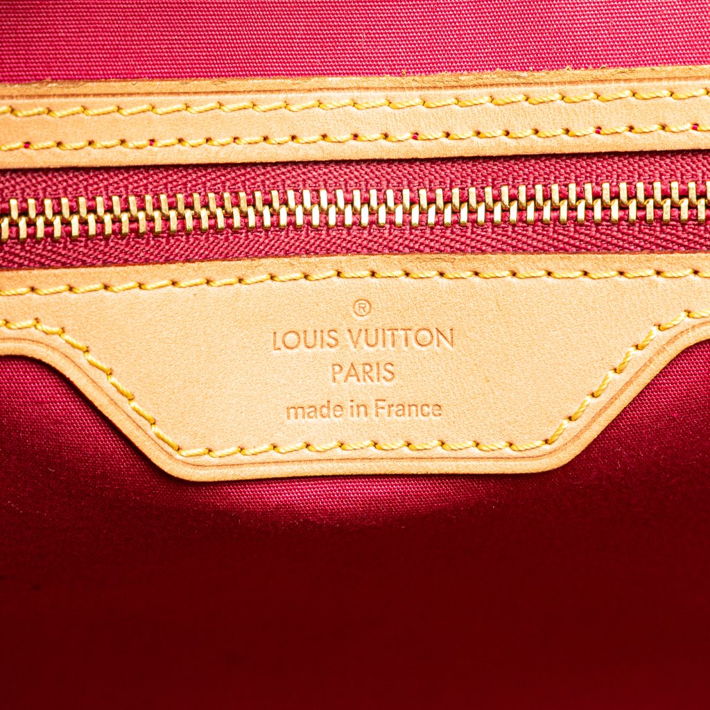 Louis Vuitton Monogram Vernis Brea MM - Side view