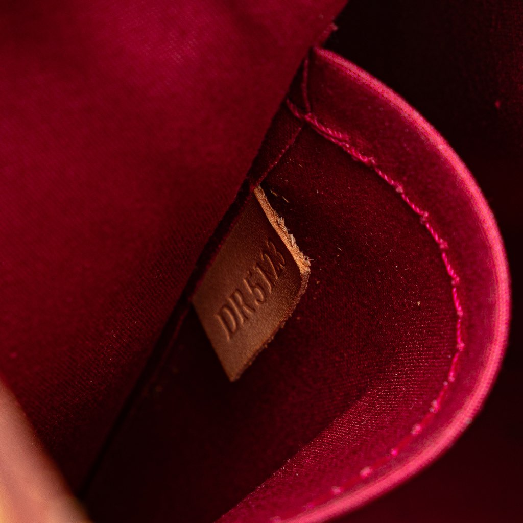 Louis Vuitton Monogram Vernis Brea MM - Detail 1