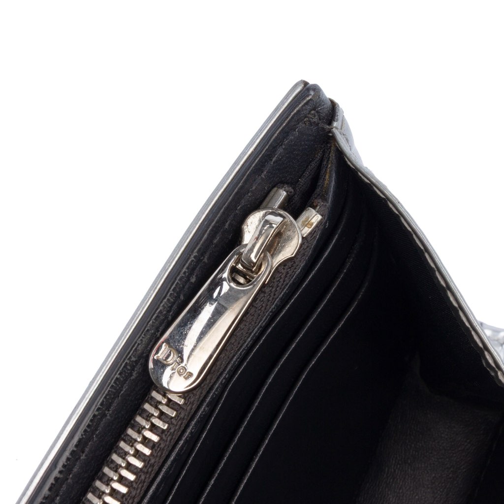 Dior Metallic Patent Microcannage Lady Dior Croisiere Wallet On Chain - 5