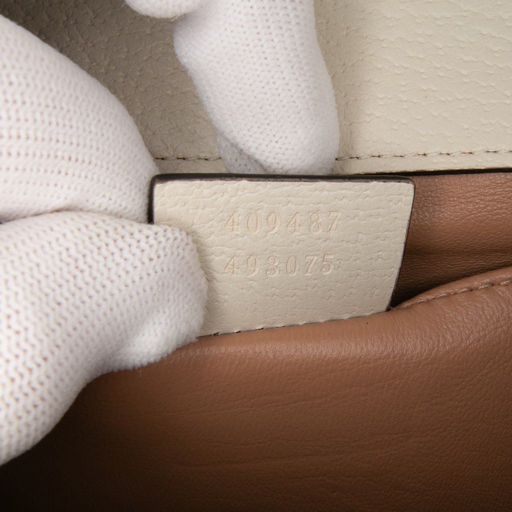 Gucci Small GG Supreme Berry Padlock Crossbody - Detail 1