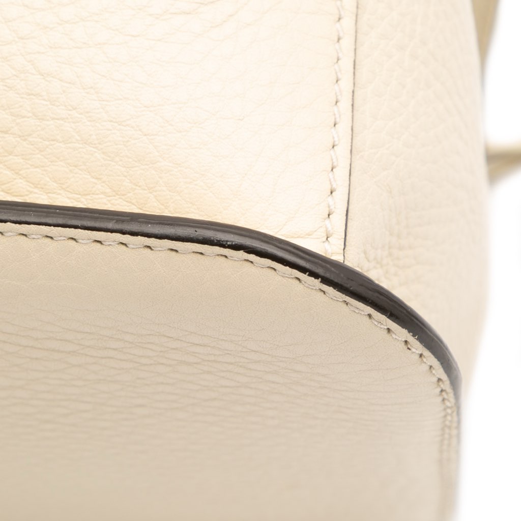 Gucci Medium Leather Bamboo Daily Crossbody - Image 13