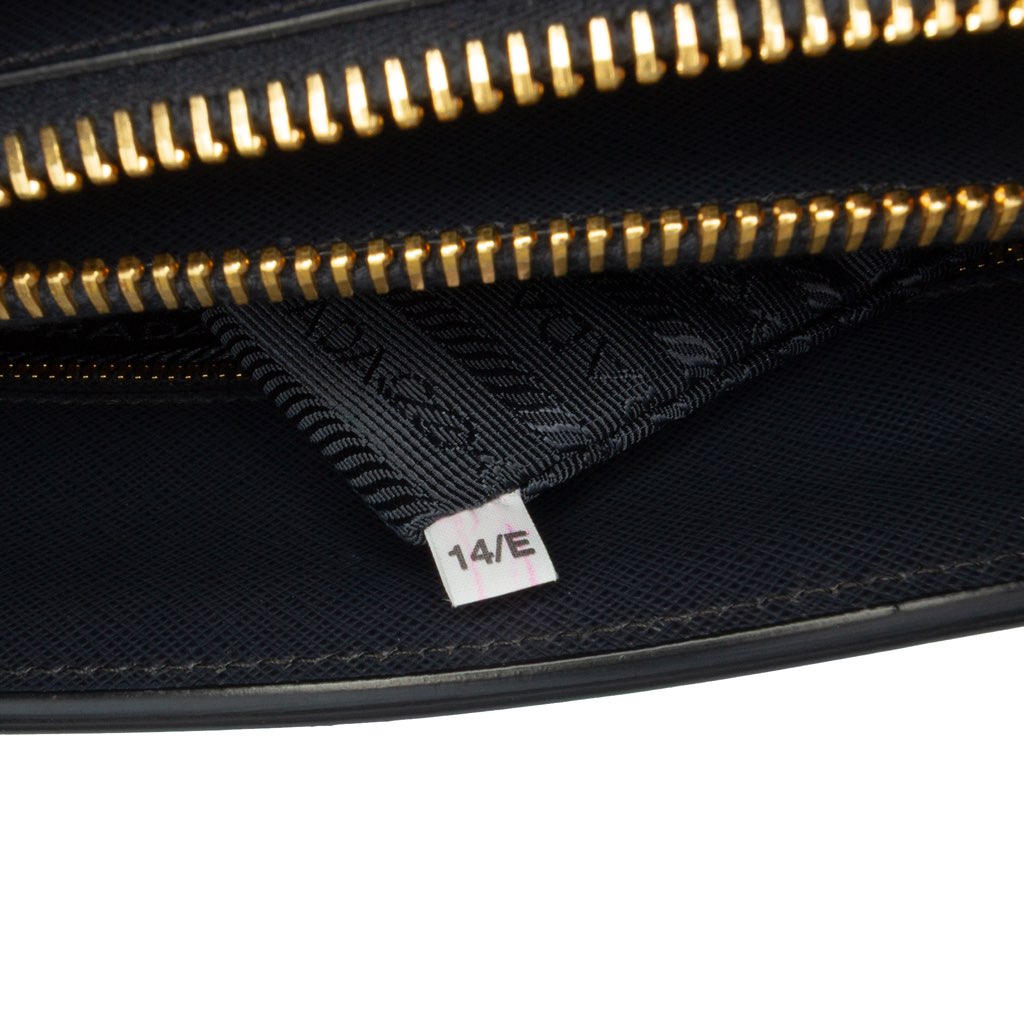 Prada Saffiano Lux Parabole Tote - Detail 2