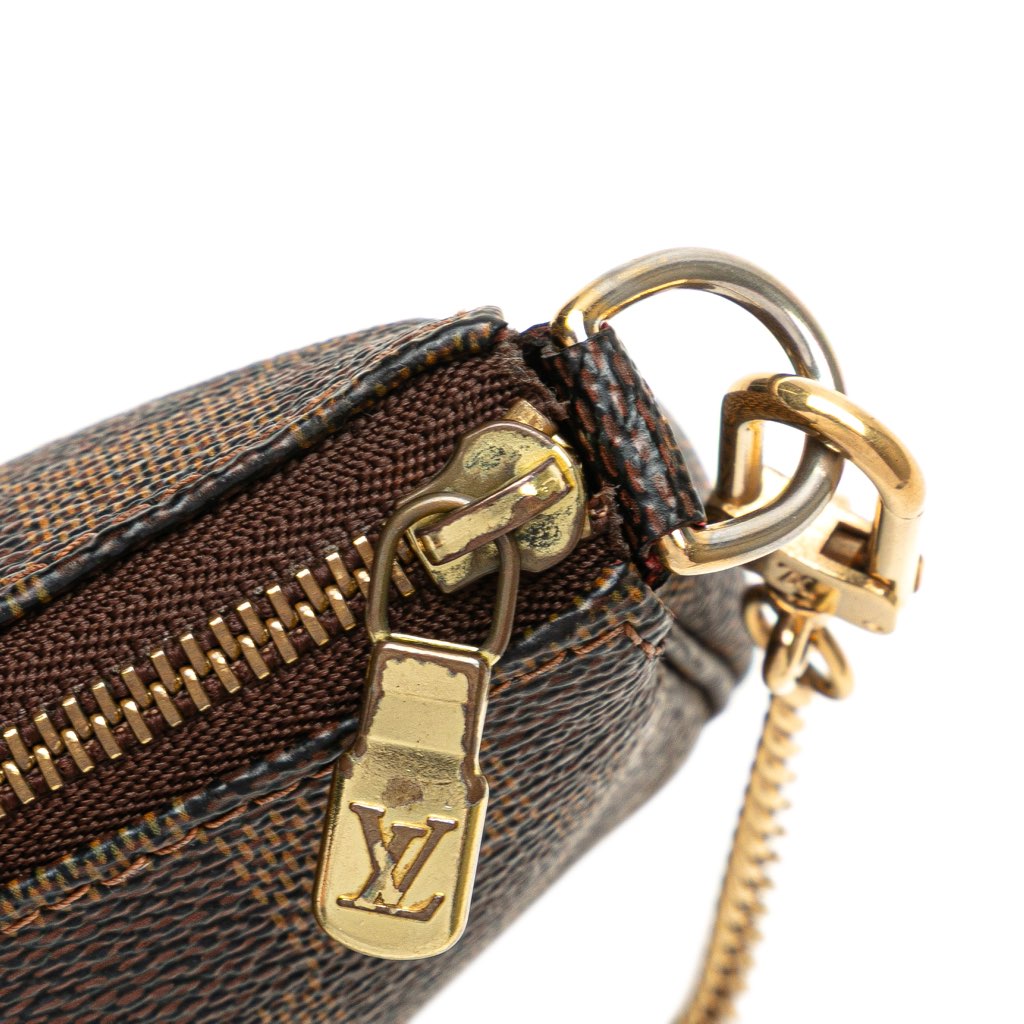 Louis Vuitton Damier Ebene Mini Pochette Accessoires - Detail 2