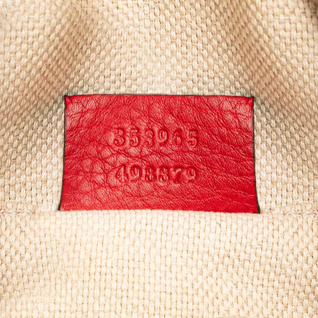 Gucci Mini Pebbled Calfskin Soho Chain Crossbody - Detail 1