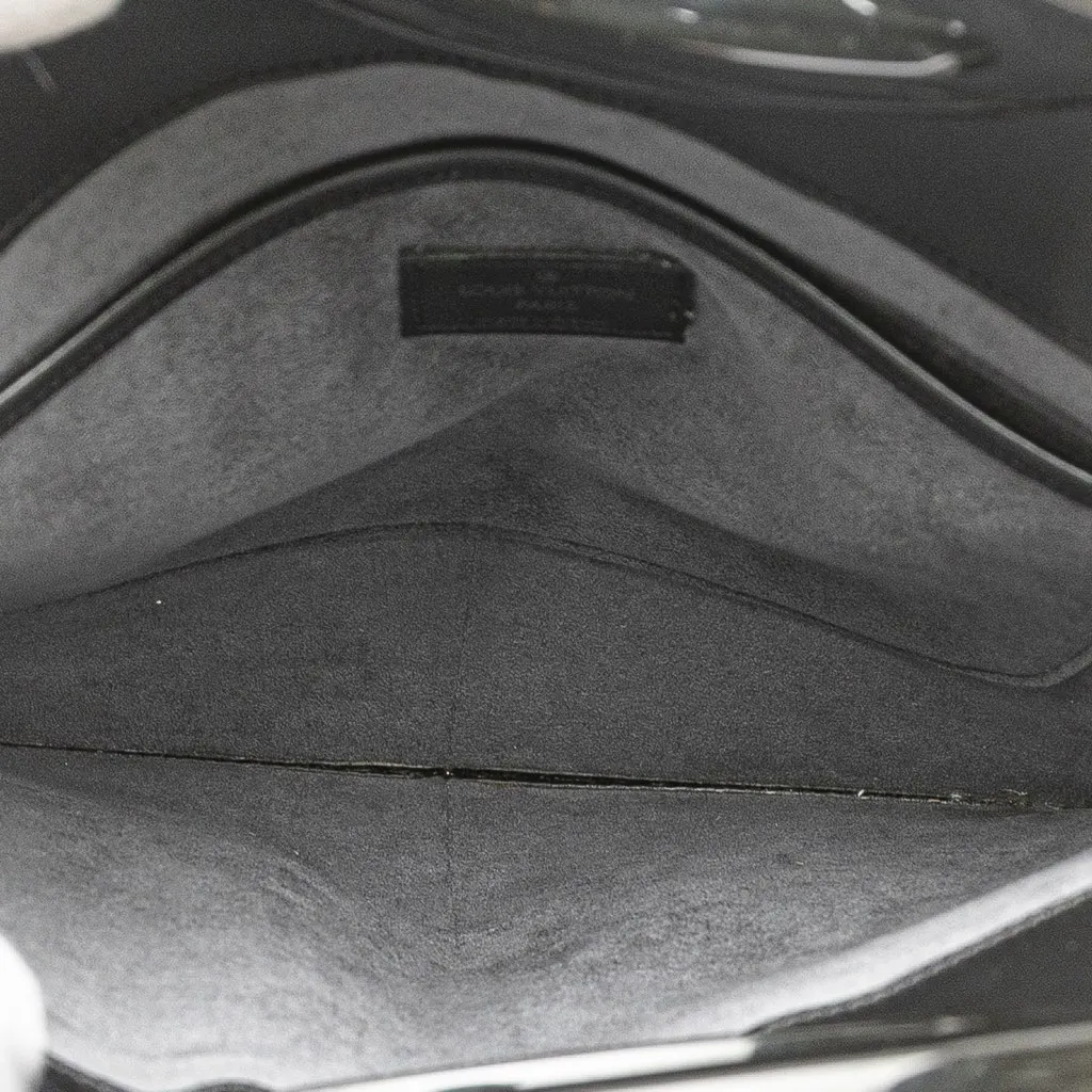 Louis Vuitton Epi Demi Lune Black Leather Very good - Model View